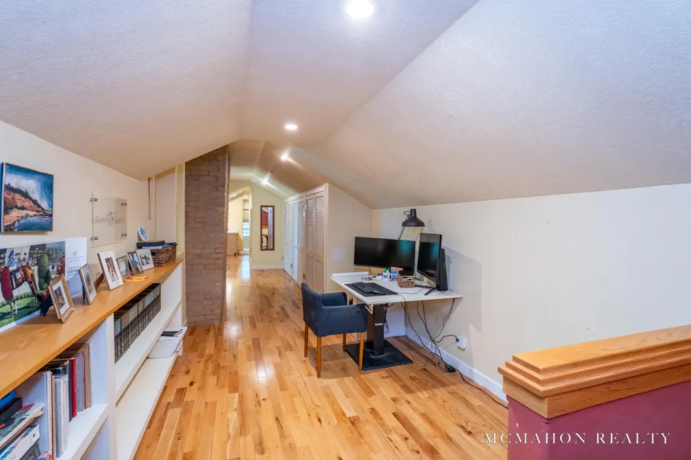 17887 Fruitport Road Spring Lake Township, MI 49456