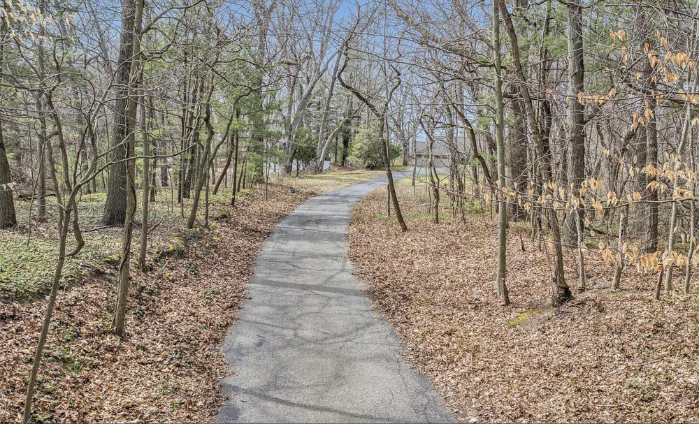 17887 Fruitport Road Spring Lake Township, MI 49456