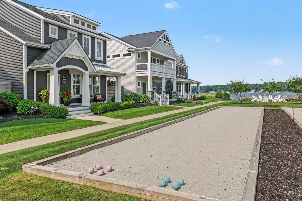 402 W Leland Drive Whitehall City, MI 49461