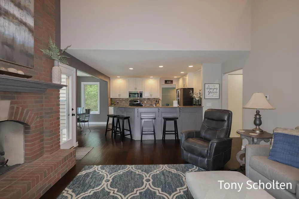 6054 Summerhill Drive Georgetown Charter Township, MI 49426
