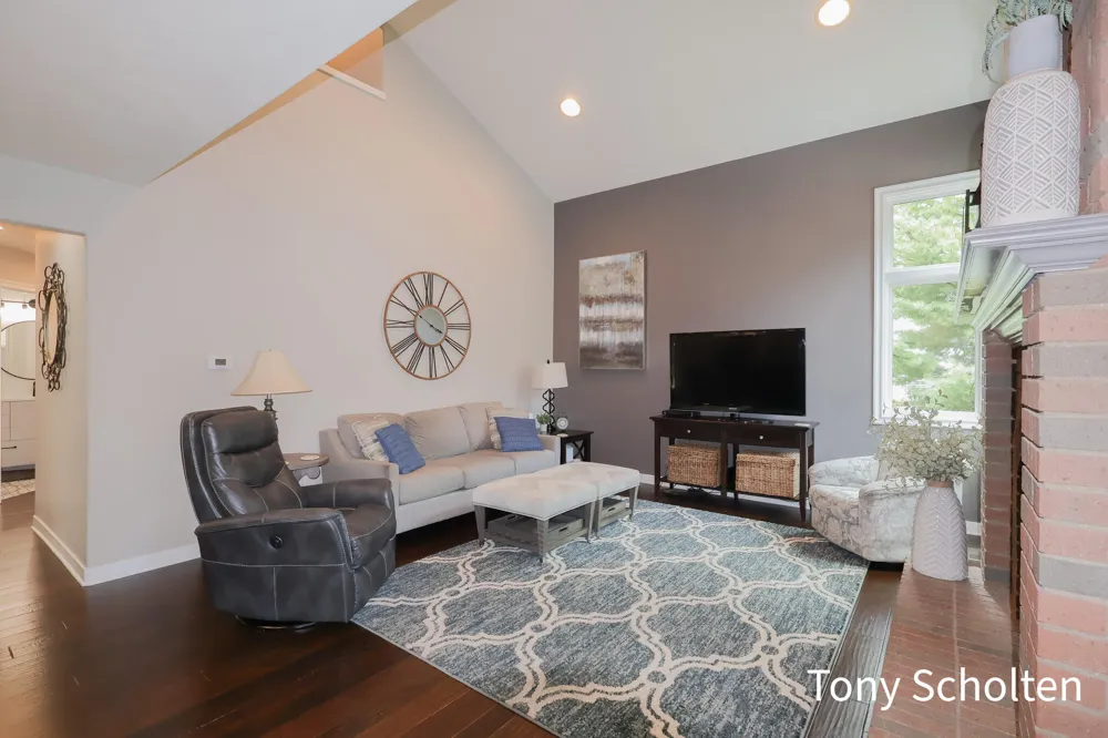 6054 Summerhill Drive Georgetown Charter Township, MI 49426