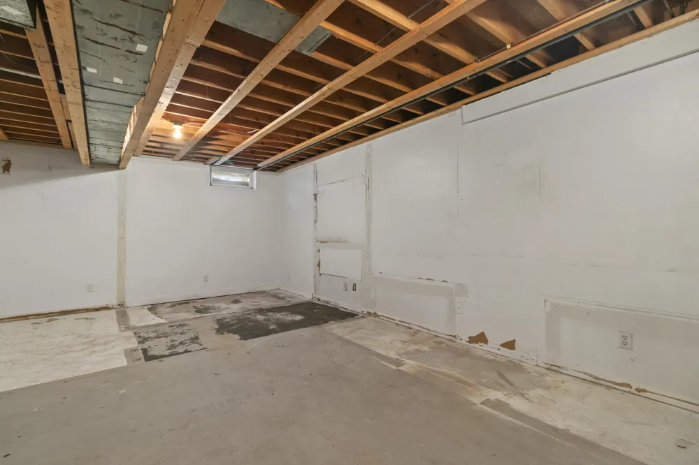 4217 Walnut Hills Lane SE Kentwood City, MI 49512