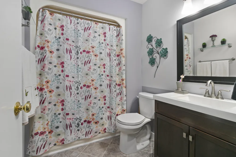 4217 Walnut Hills Lane SE Kentwood City, MI 49512