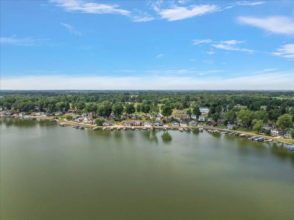 6444 Lakeshore Drive Boston Township, MI 48881