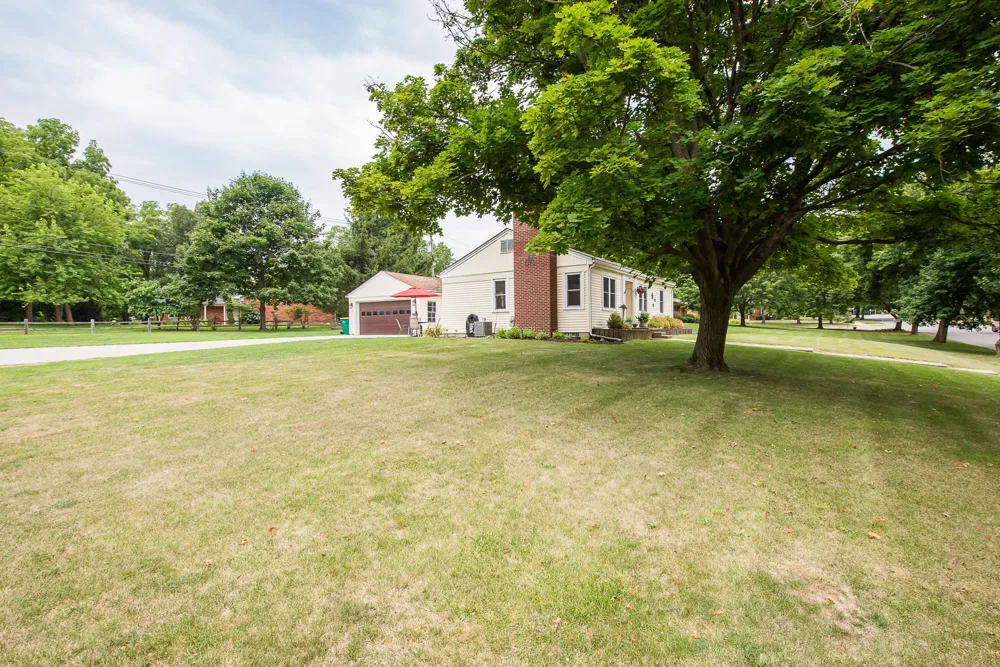 205 Mills Road Saline City, MI 48176