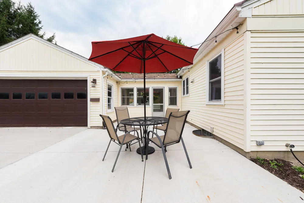 205 Mills Road Saline City, MI 48176