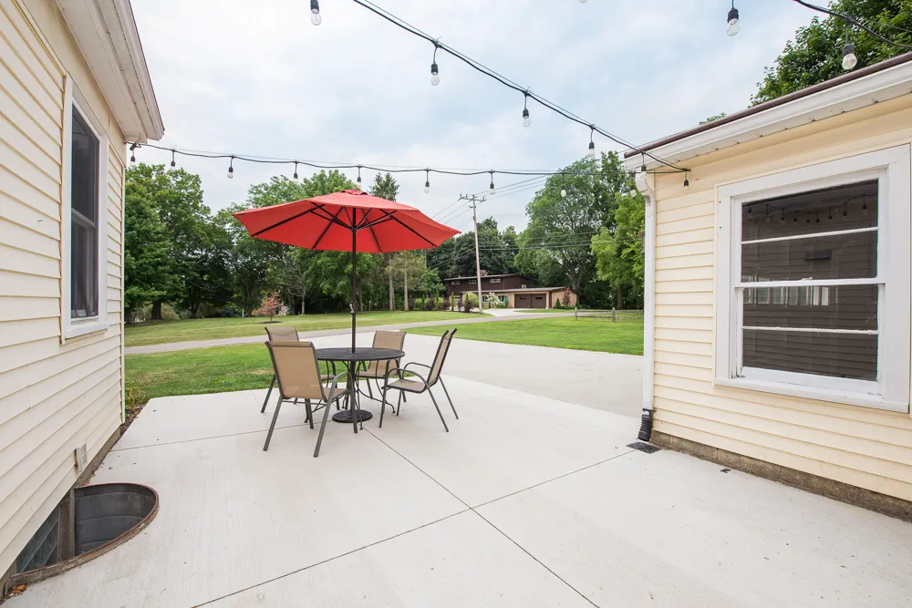 205 Mills Road Saline City, MI 48176