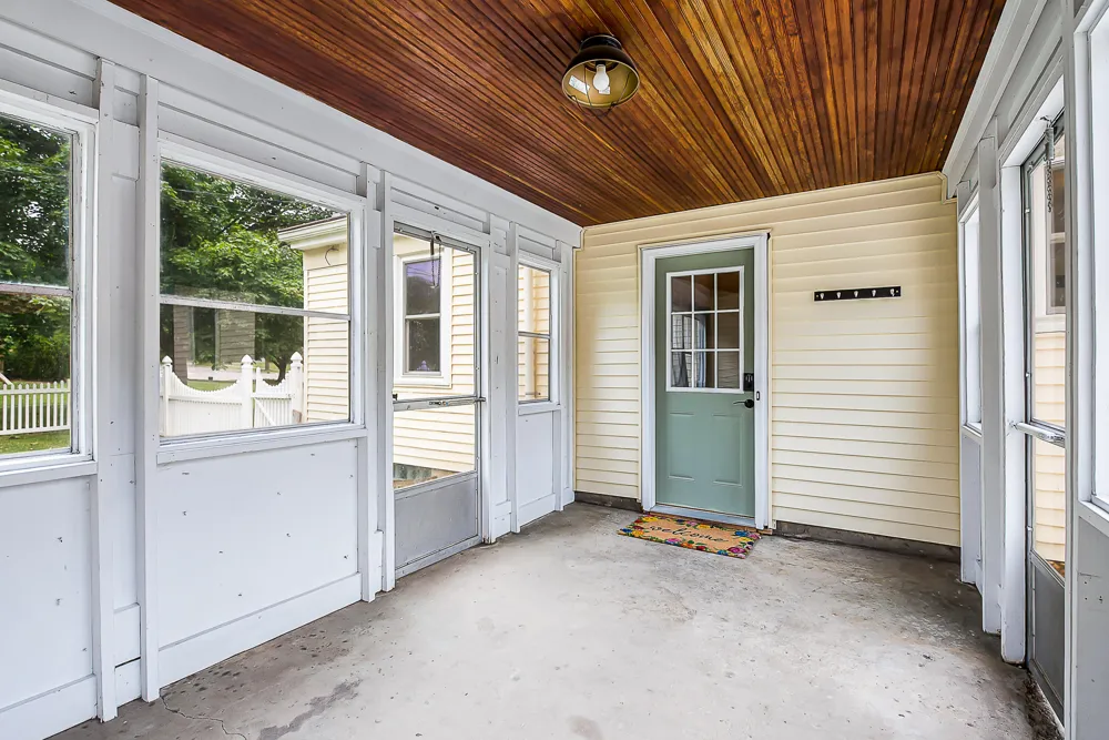 205 Mills Road Saline City, MI 48176