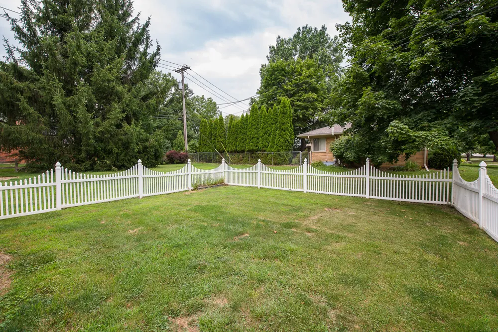 205 Mills Road Saline City, MI 48176
