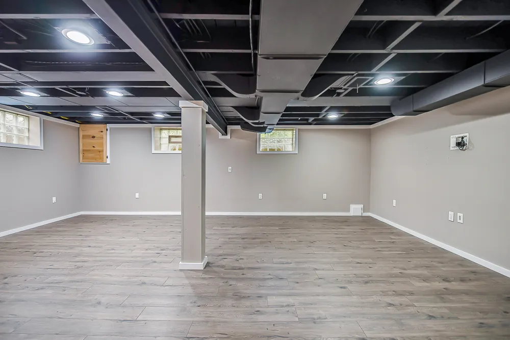 205 Mills Road Saline City, MI 48176