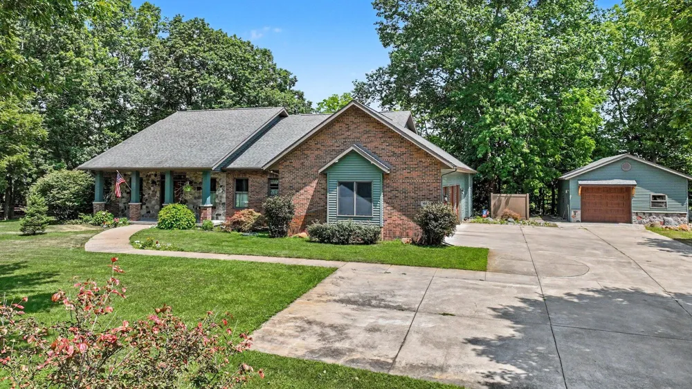 1653 Fairview Drive Allegan Township, MI 49010