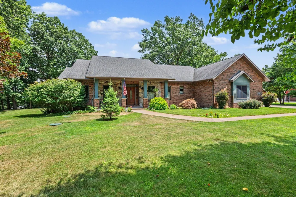 1653 Fairview Drive Allegan Township, MI 49010