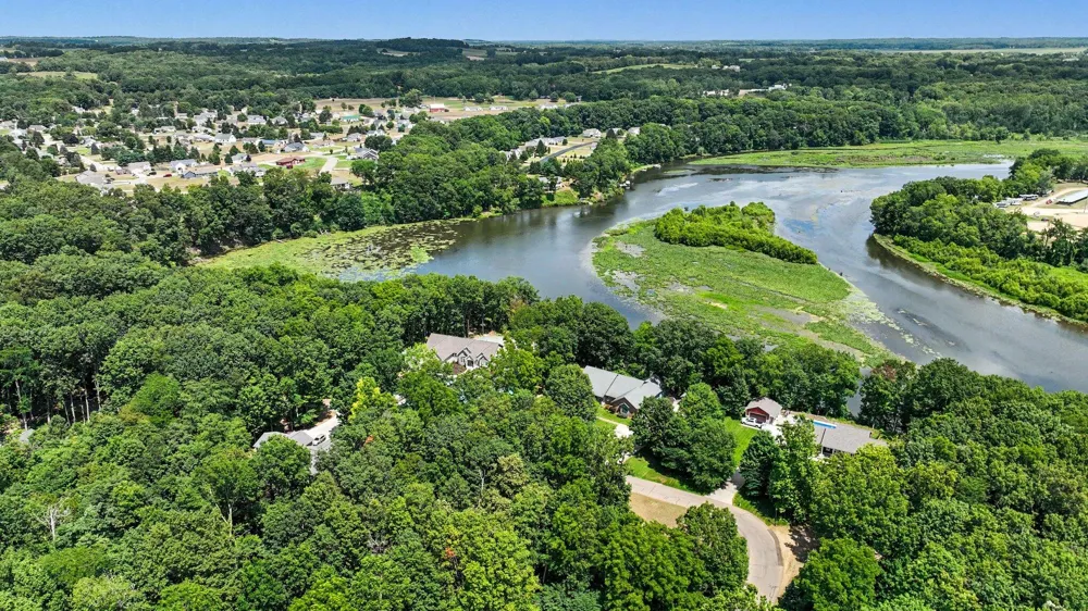 1653 Fairview Drive Allegan Township, MI 49010