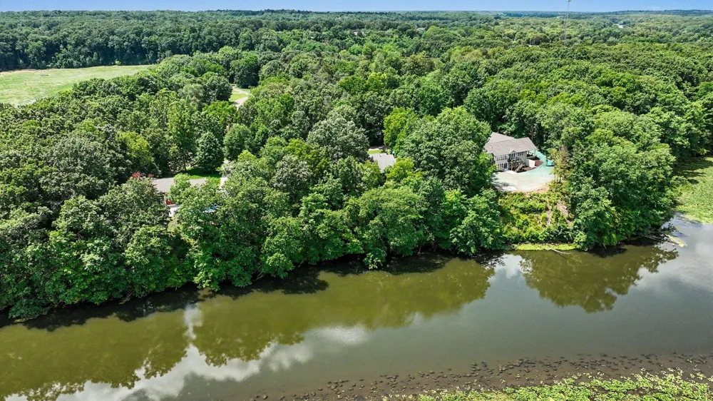 1653 Fairview Drive Allegan Township, MI 49010