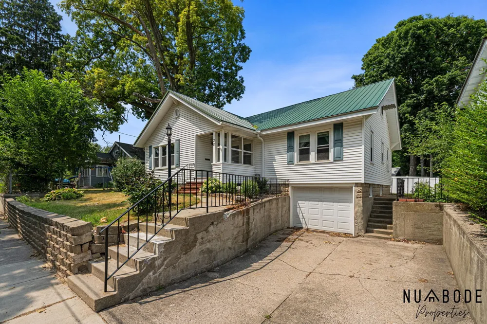 128 Tower Street Ionia City, MI 48846