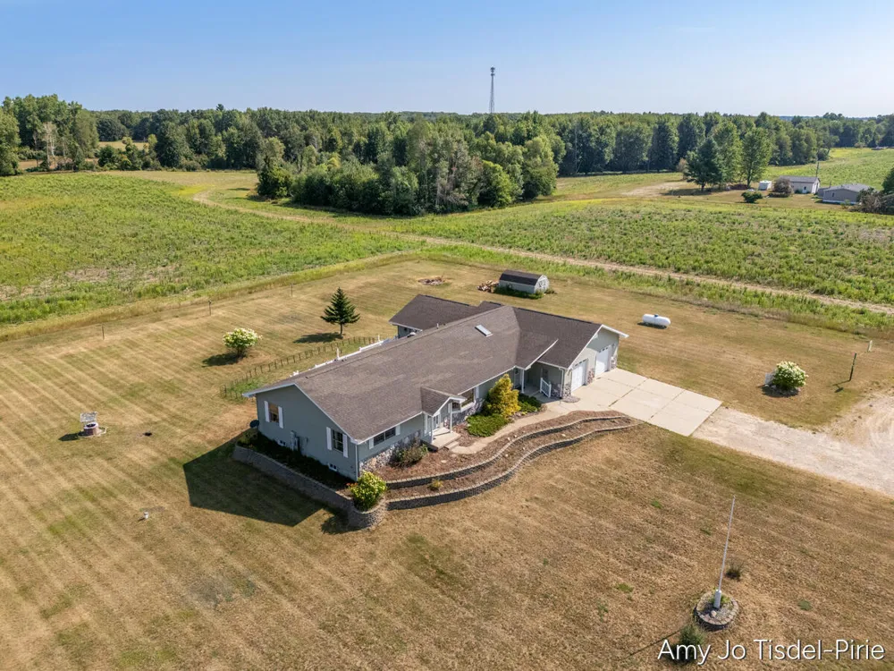 16972 W Stanton Road Unknown, MI 49339