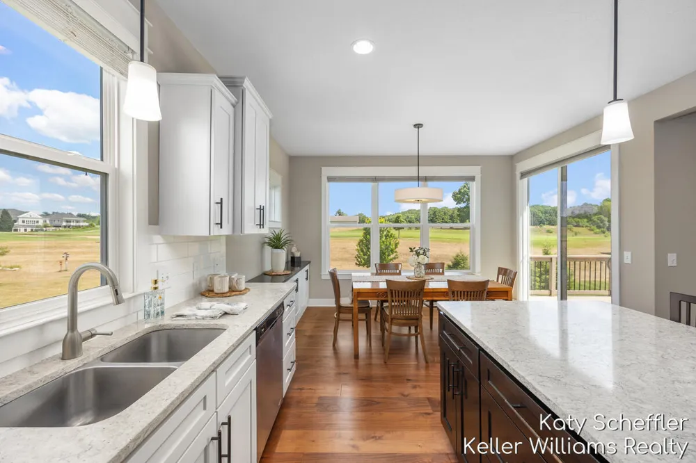 4109 Boulder View Drive NE Plainfield Charter Township, MI 49306