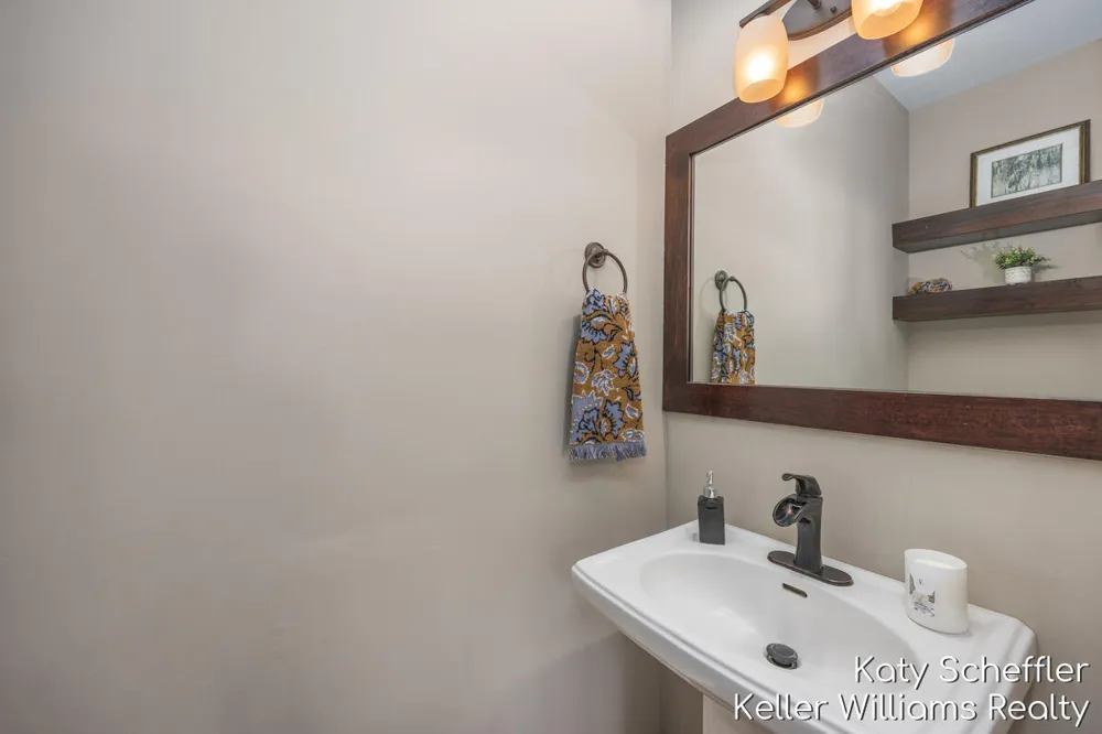4109 Boulder View Drive NE Plainfield Charter Township, MI 49306