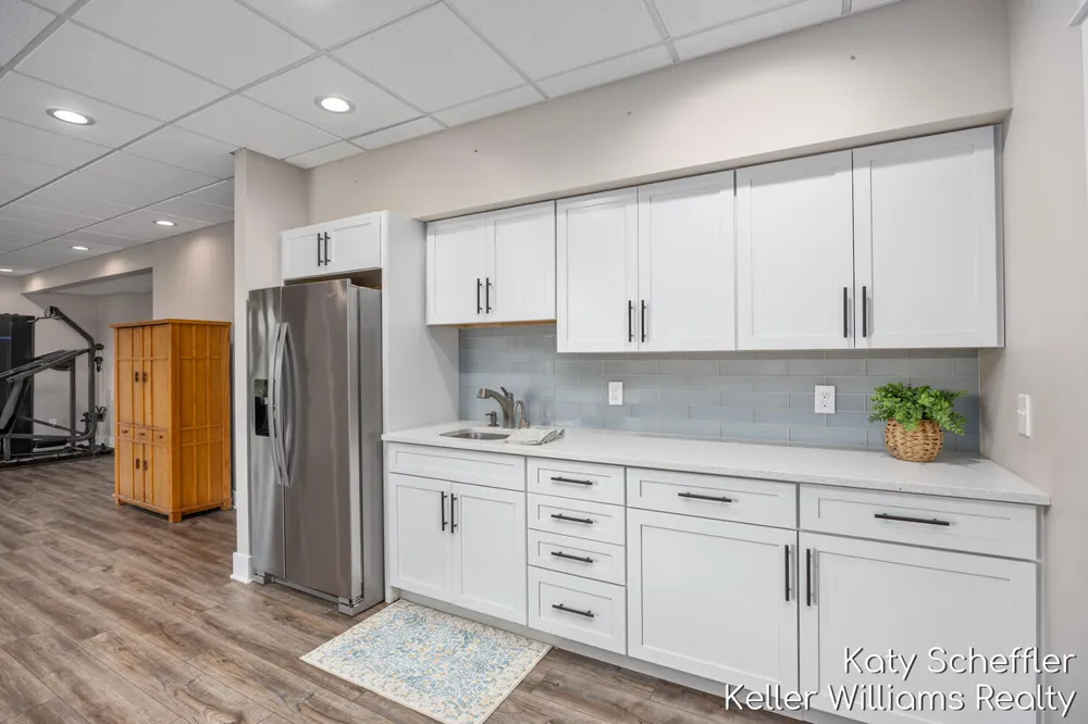 4109 Boulder View Drive NE Plainfield Charter Township, MI 49306