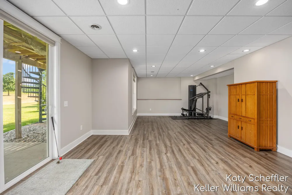 4109 Boulder View Drive NE Plainfield Charter Township, MI 49306