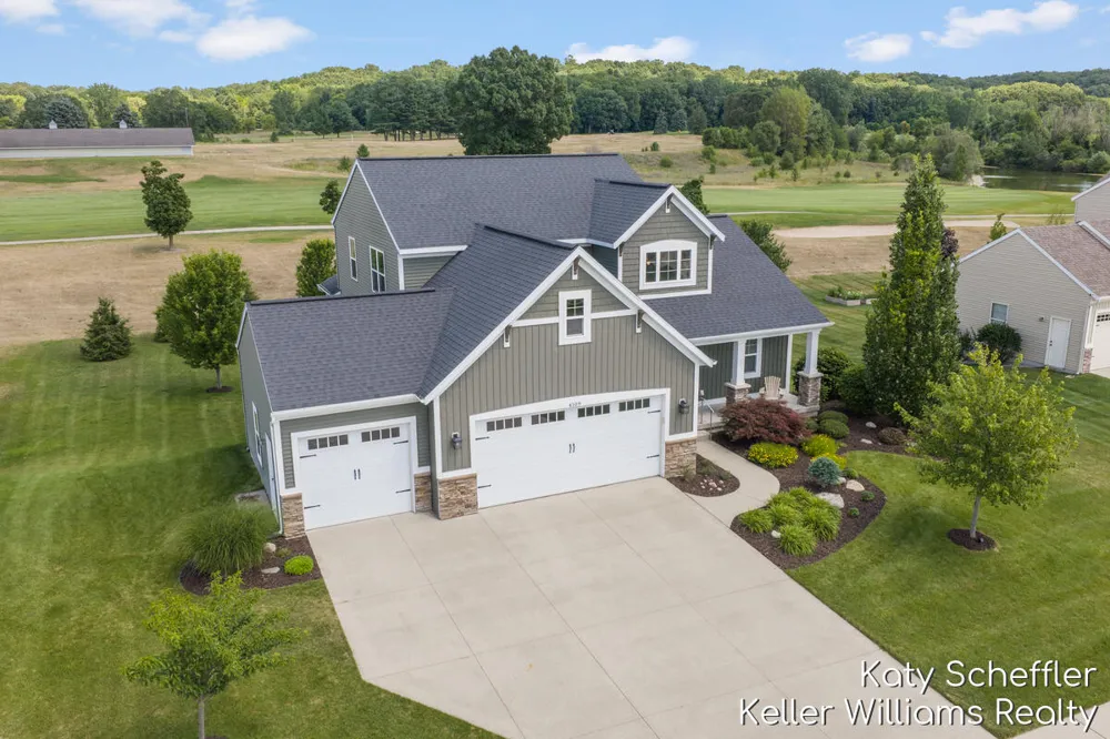 4109 Boulder View Drive NE Plainfield Charter Township, MI 49306
