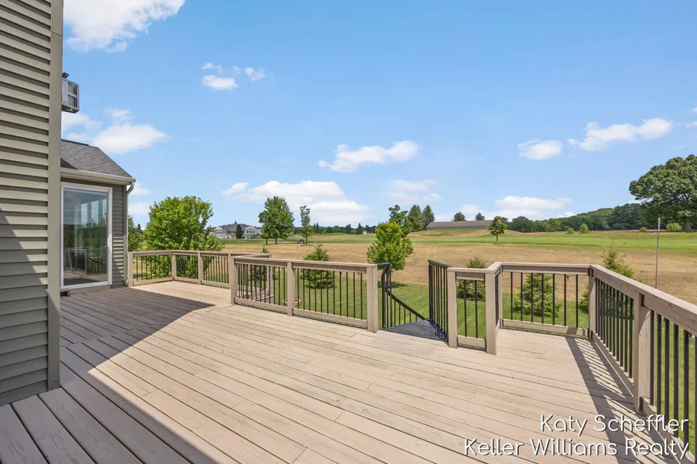 4109 Boulder View Drive NE Plainfield Charter Township, MI 49306