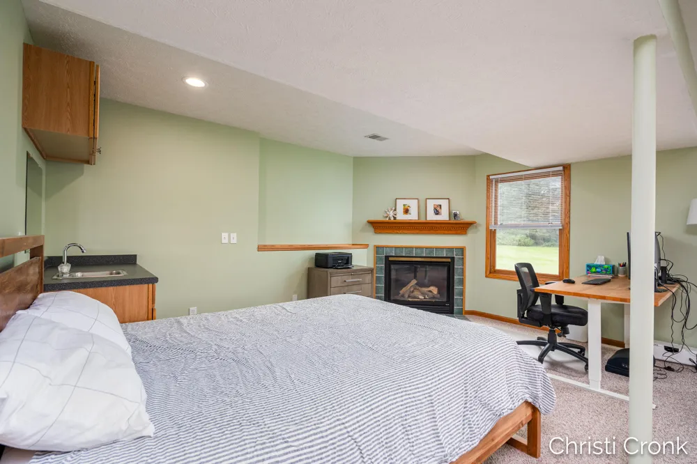 8414 Windstone Drive NE Algoma Township, MI 49341