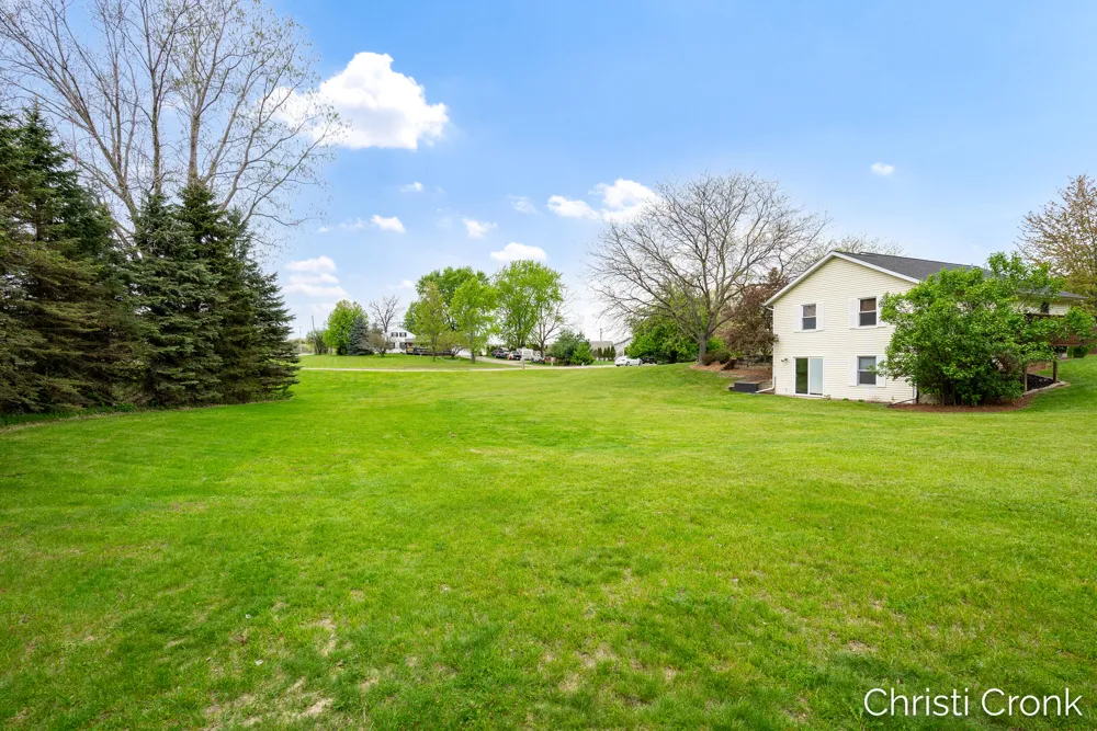 8414 Windstone Drive NE Algoma Township, MI 49341