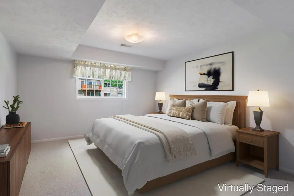 59 Pond Ridge Drive NE #20 Grand Rapids Charter Township, MI 49546