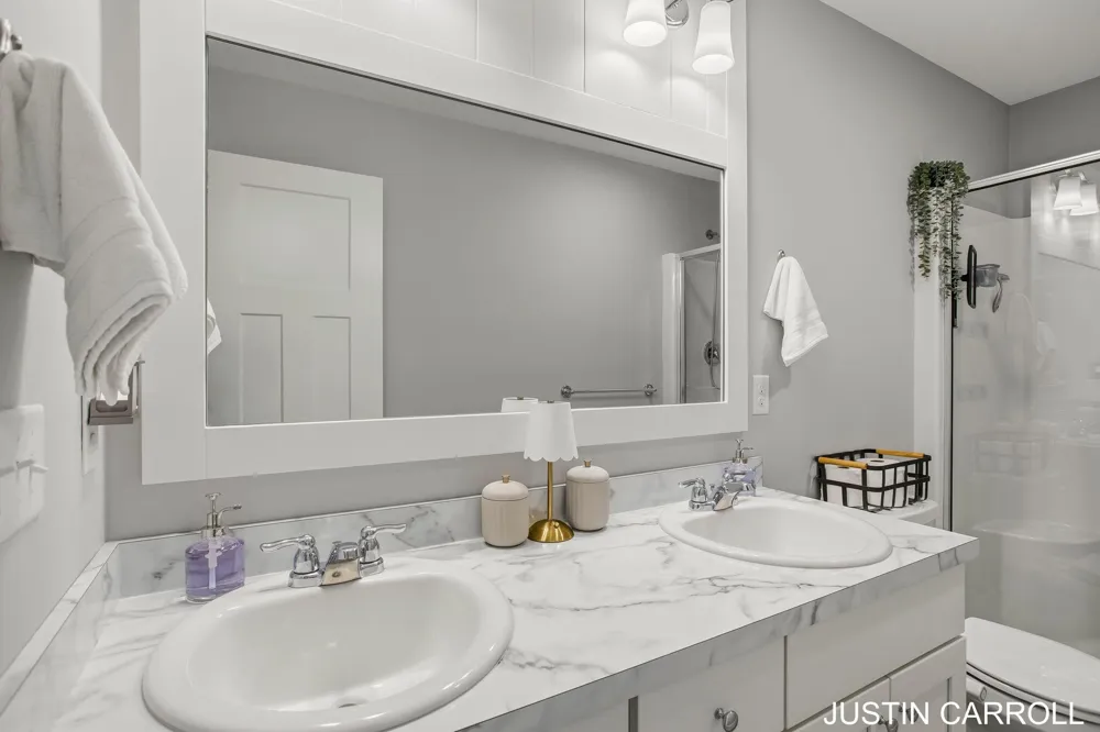 8924 Barrington Lane #40 Georgetown Charter Township, MI 49428