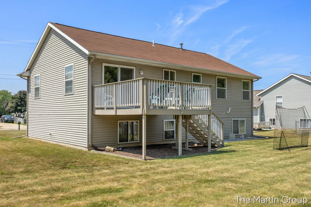 1930 Mullins Avenue NW Walker City, MI 49534