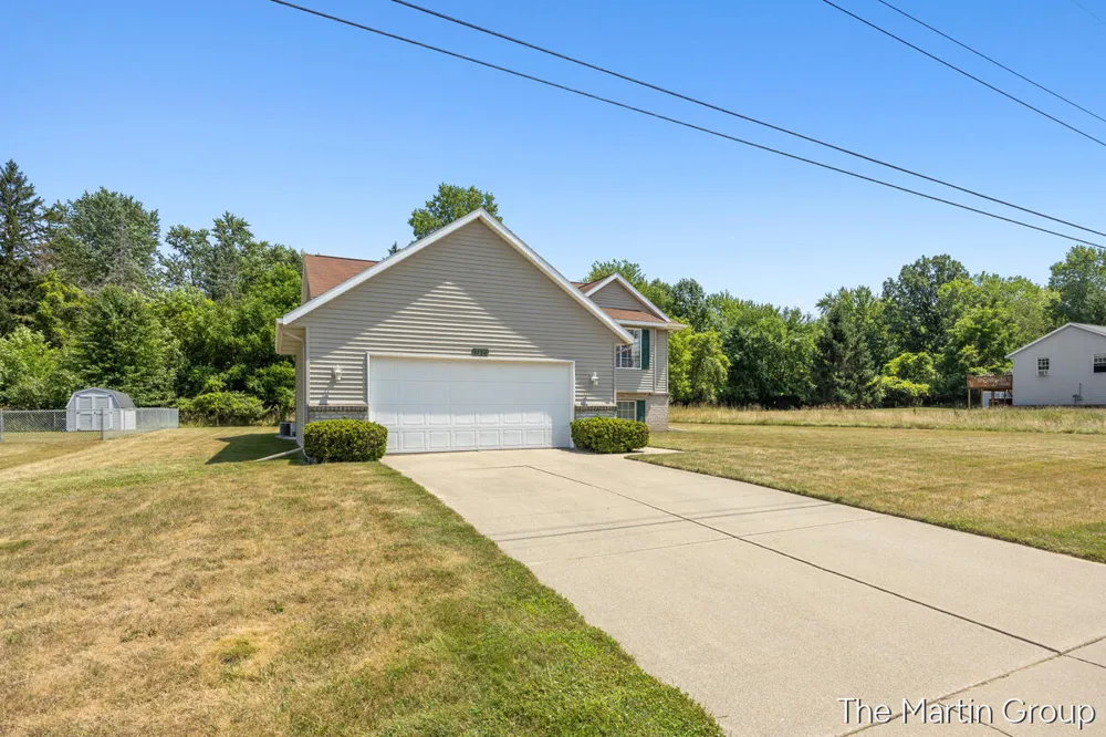 1930 Mullins Avenue NW Walker City, MI 49534