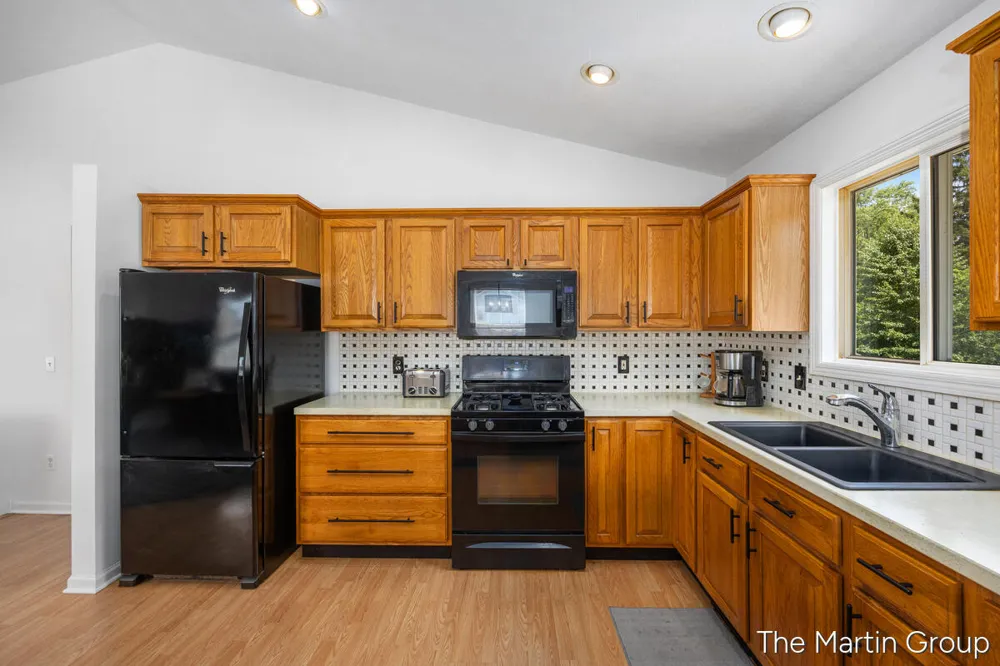 1930 Mullins Avenue NW Walker City, MI 49534