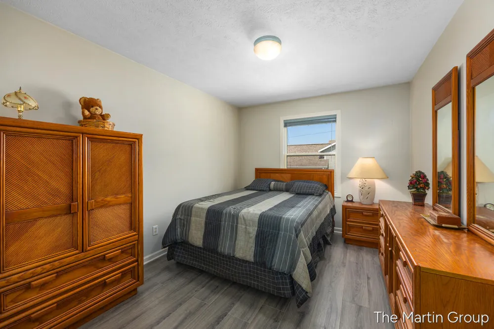 1930 Mullins Avenue NW Walker City, MI 49534