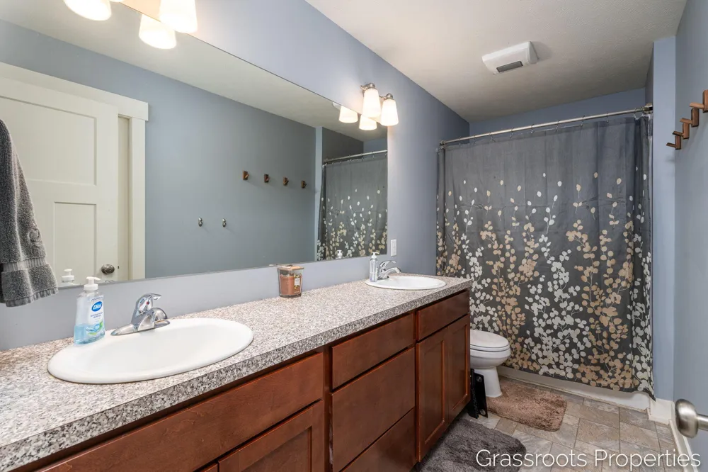 3407 Bryan's Way Allegan Township, MI 49010