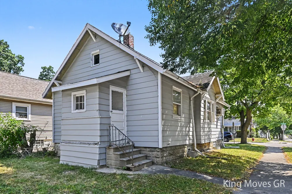 536 Shepard Street Lansing City, MI 48912