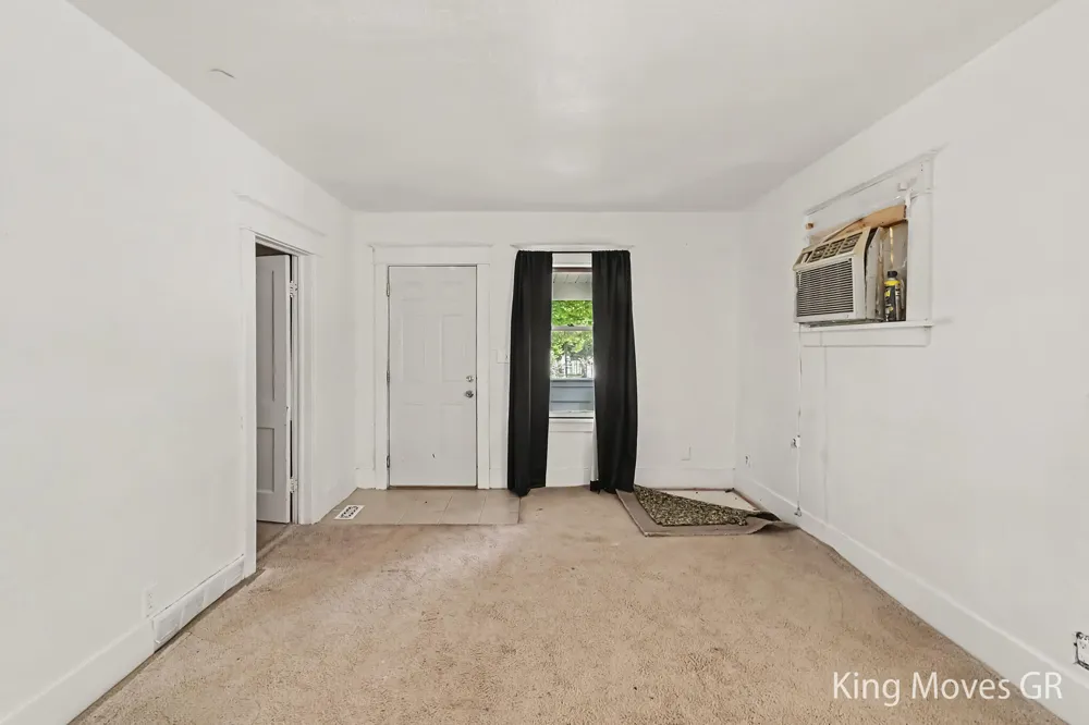 536 Shepard Street Lansing City, MI 48912