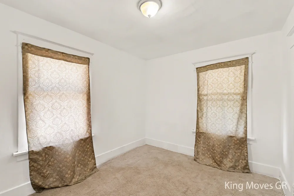 536 Shepard Street Lansing City, MI 48912