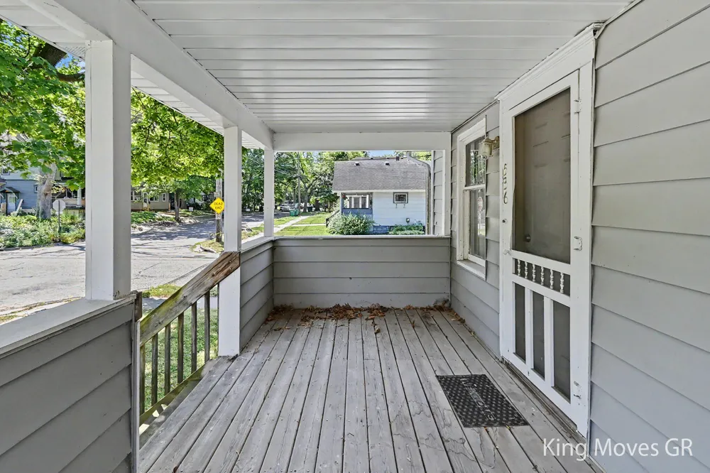 536 Shepard Street Lansing City, MI 48912