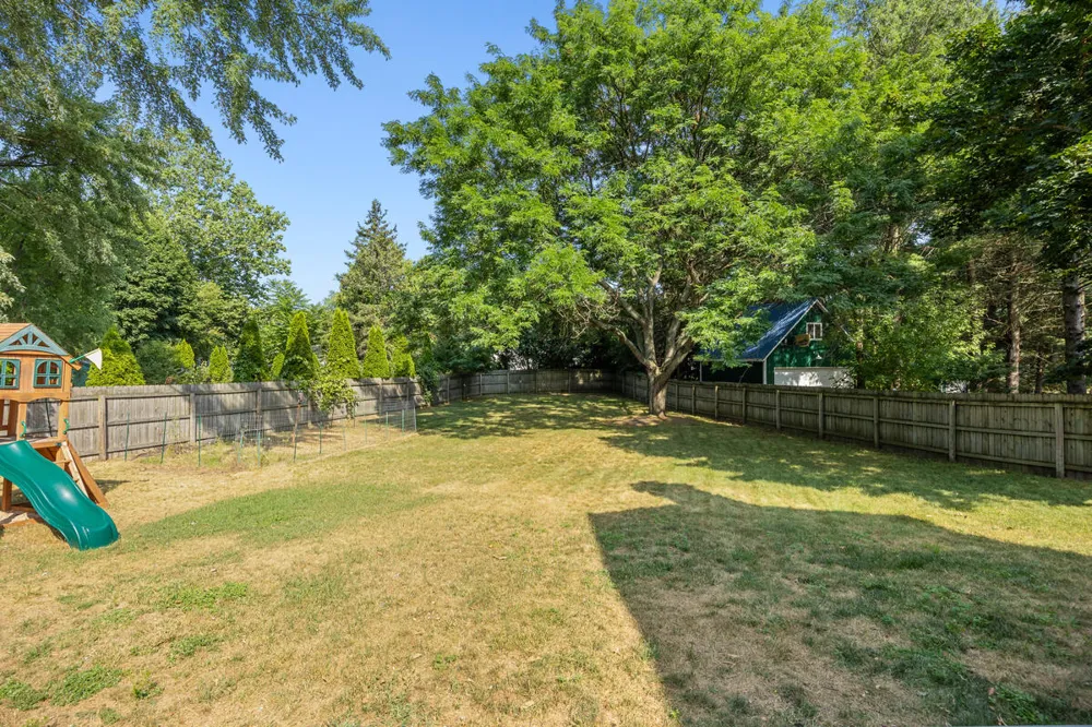 5630 Far Hill Drive SE Ada Township, MI 49546