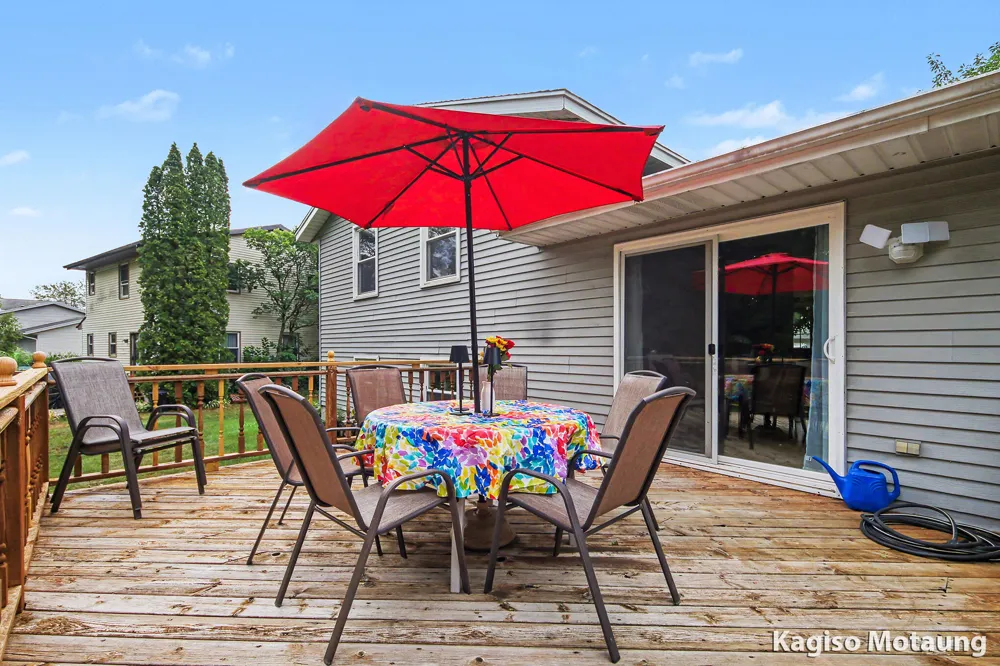 14259 Sunview Drive Holland Charter Township, MI 49424