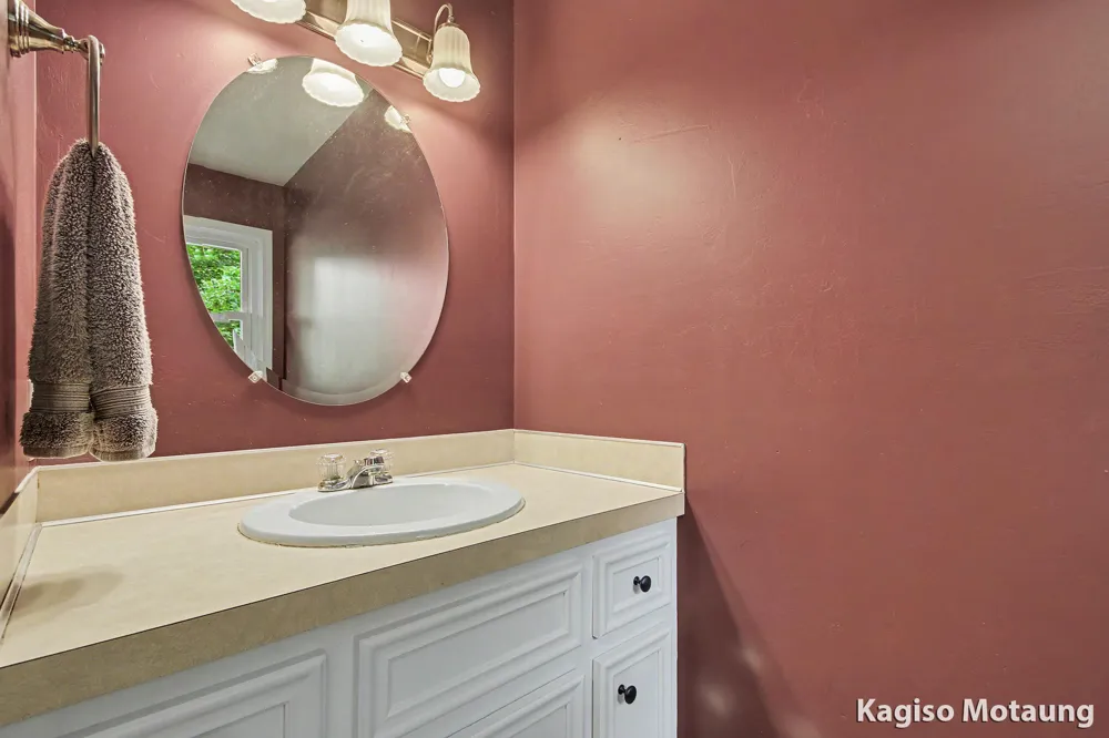 14259 Sunview Drive Holland Charter Township, MI 49424