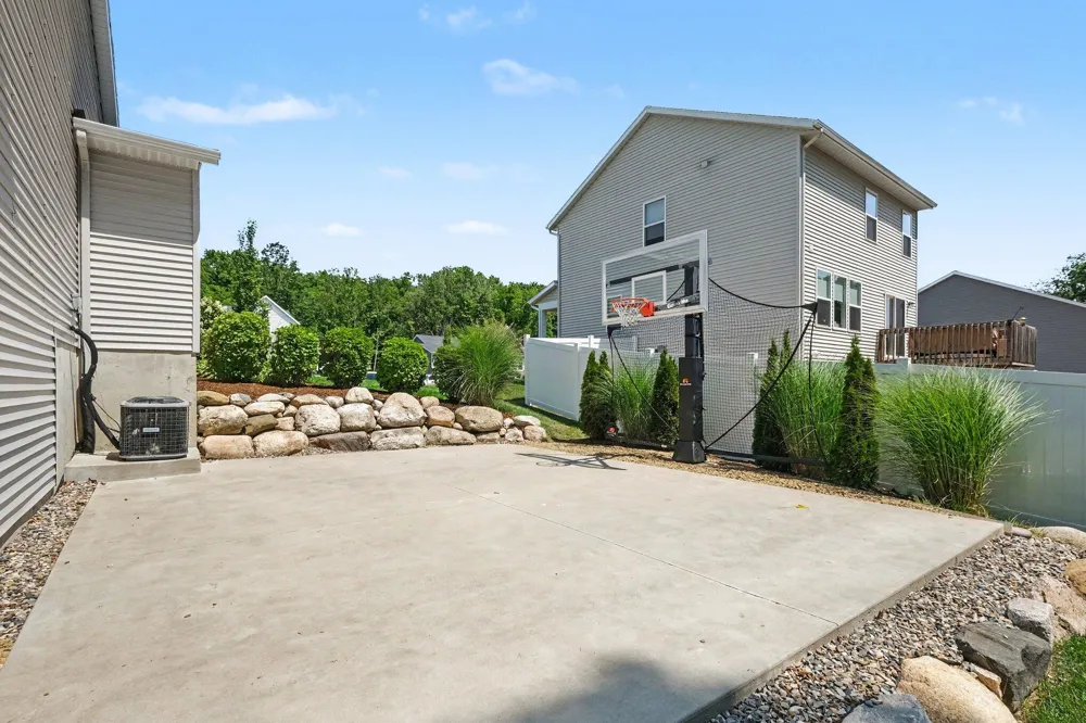 482 Windchime Drive NE Plainfield Charter Township, MI 49321