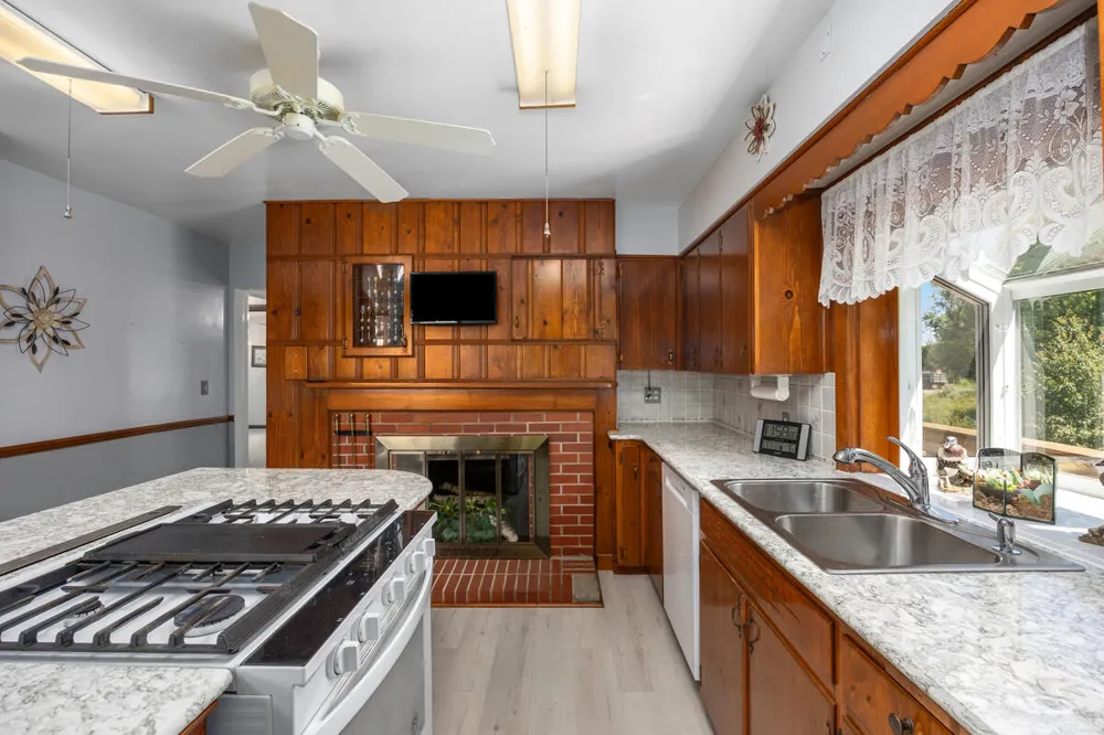 4040 Coit Avenue NE Plainfield Charter Township, MI 49525