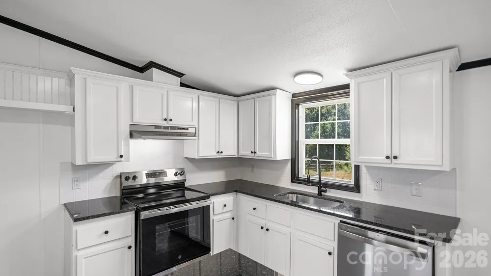 178 Zircon Drive Statesville, NC 28625