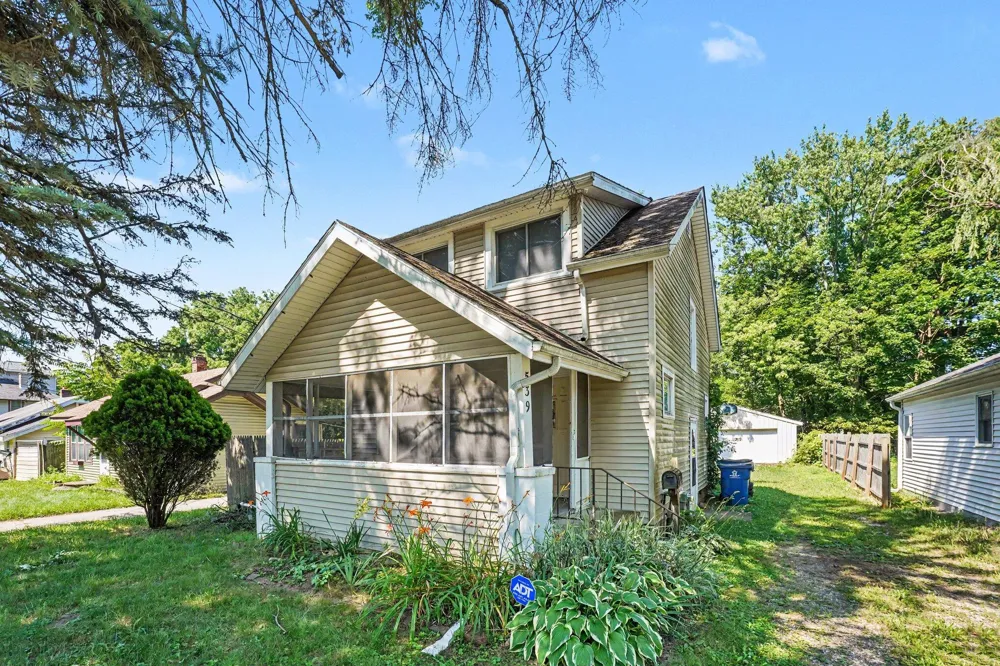539 Dayton Avenue Kalamazoo Charter Township, MI 49048