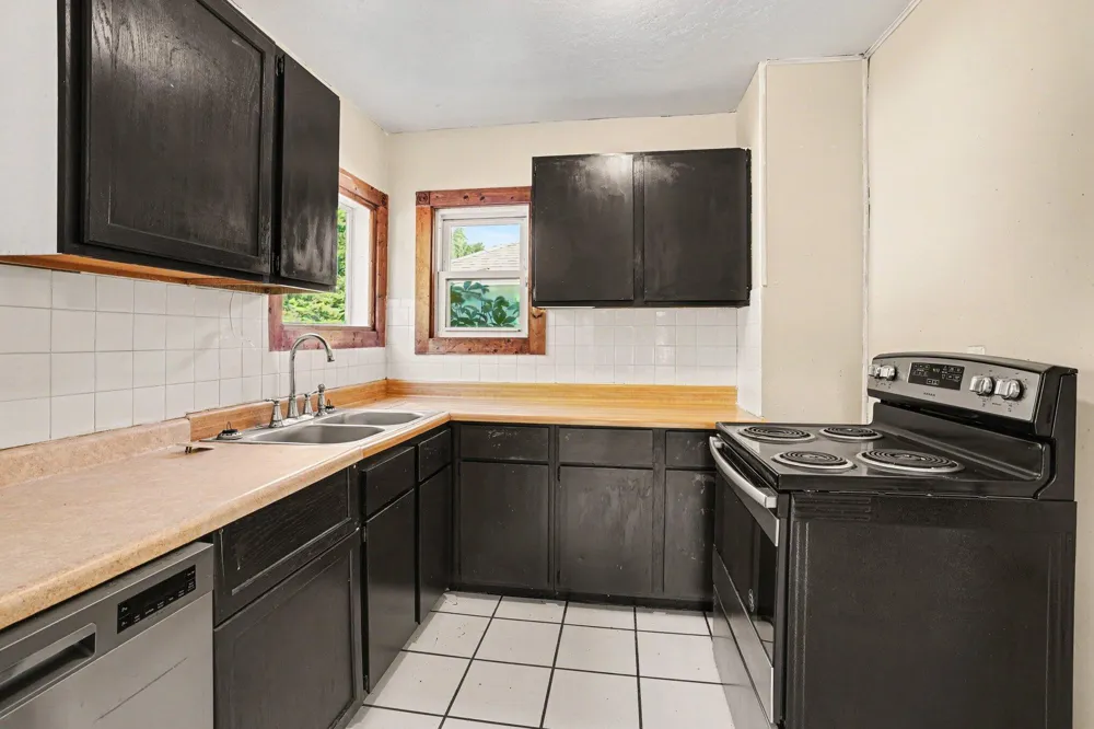 539 Dayton Avenue Kalamazoo Charter Township, MI 49048