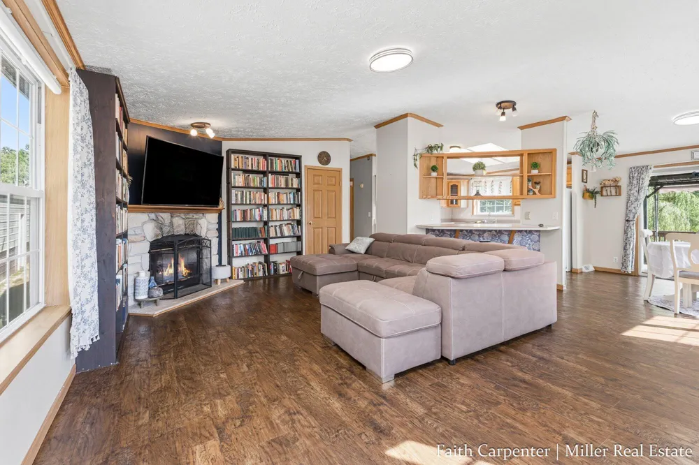 106 Little Long Lake Drive Castleton Township, MI 49073