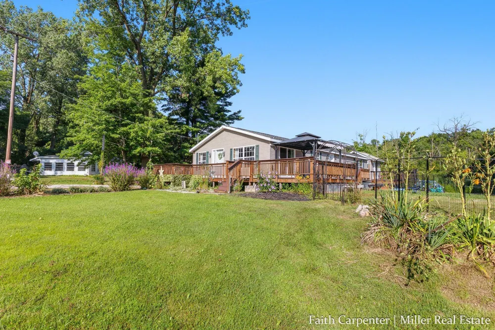 106 Little Long Lake Drive Castleton Township, MI 49073