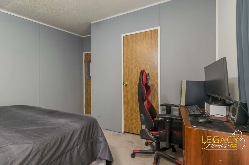 1163 Maple Leaf Lane NW Walker City, MI 49534